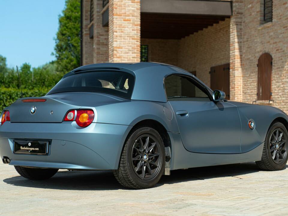 Image 7/49 of BMW Z4 2.2i (2004)