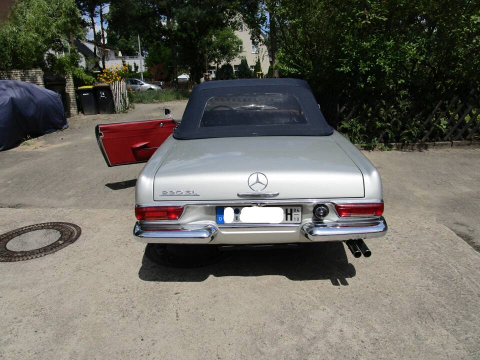 Image 8/27 of Mercedes-Benz 230 SL (1964)