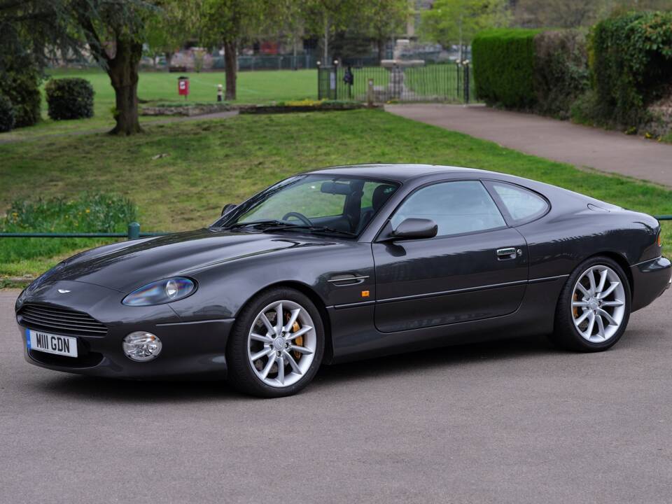 Bild 1/42 von Aston Martin DB 7 Vantage (2001)