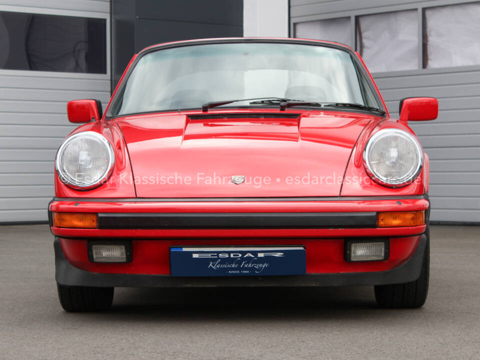 Immagine 17/29 di Porsche 911 Carrera 3.2 (1984)