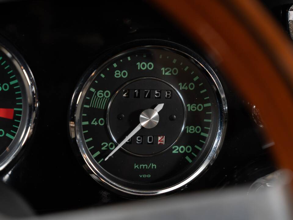 Image 22/34 of Porsche 356 C 1600 SC (1964)