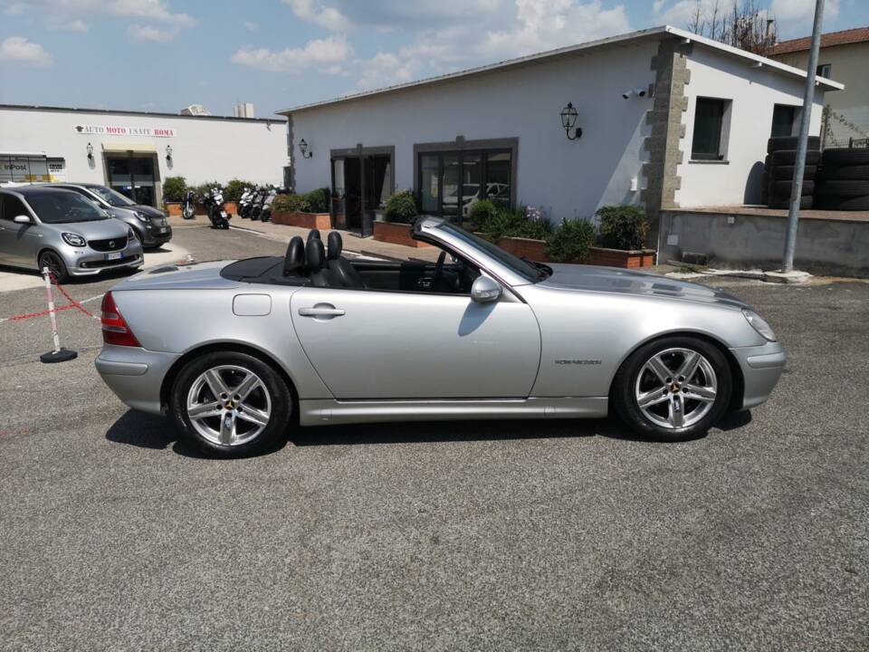 Imagen 29/38 de Mercedes-Benz SLK 200 Kompressor (2002)