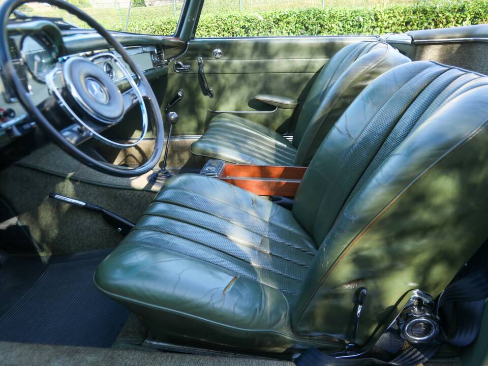 Bild 24/50 von Mercedes-Benz 230 SL (1967)