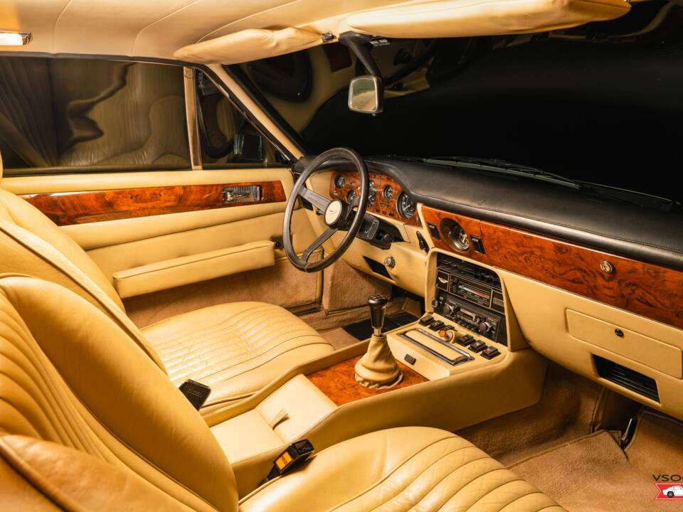 Image 5/7 of Aston Martin V8 "Oscar India" (1980)