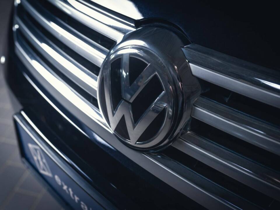 Image 4/15 of Volkswagen Phaeton W12 (2010)