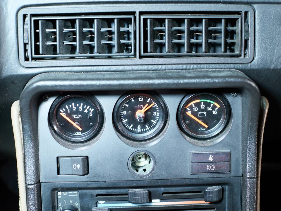 Imagen 33/96 de Porsche 924 S (1986)