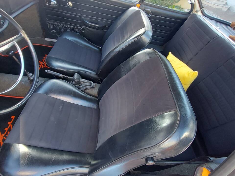 Bild 8/18 von Volkswagen Karmann Ghia 1600 (1971)