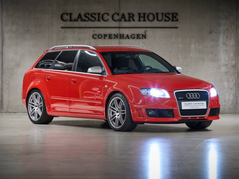 Image 14/95 of Audi RS4 Avant (2006)