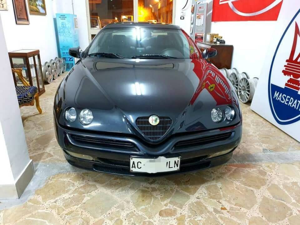 Immagine 5/10 di Alfa Romeo GTV 2.0 Twin Spark (1995)