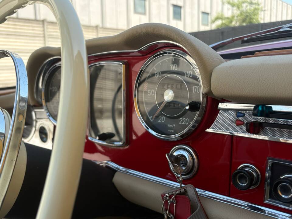 Image 11/18 de Mercedes-Benz 230 SL (1964)