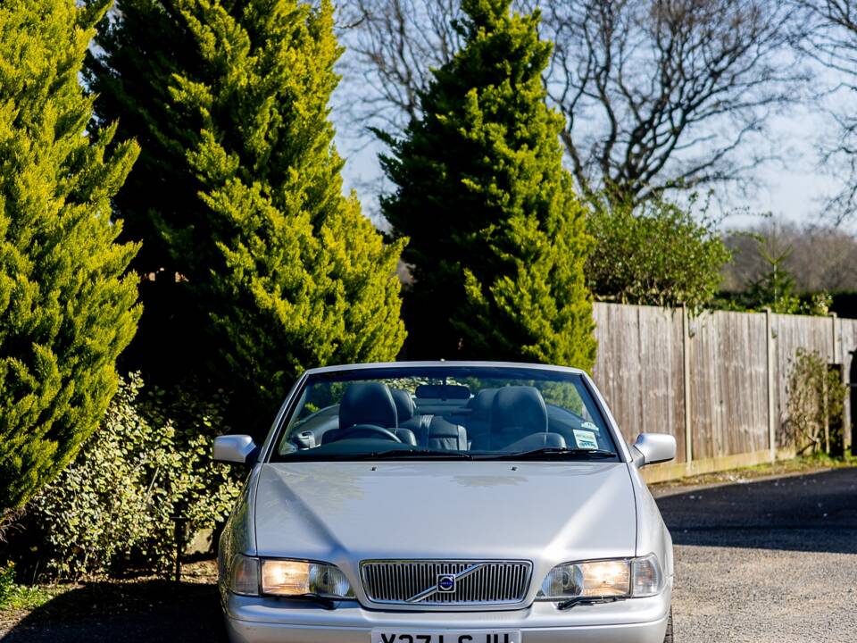 Image 12/48 of Volvo C70 2.0 T (2001)