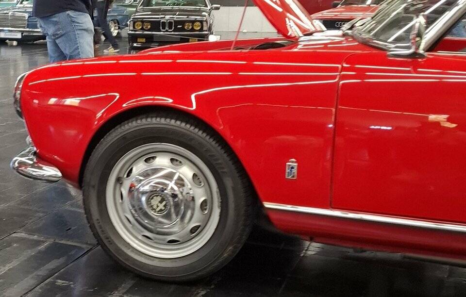 Image 5/8 de Alfa Romeo Giulietta Spider (1957)