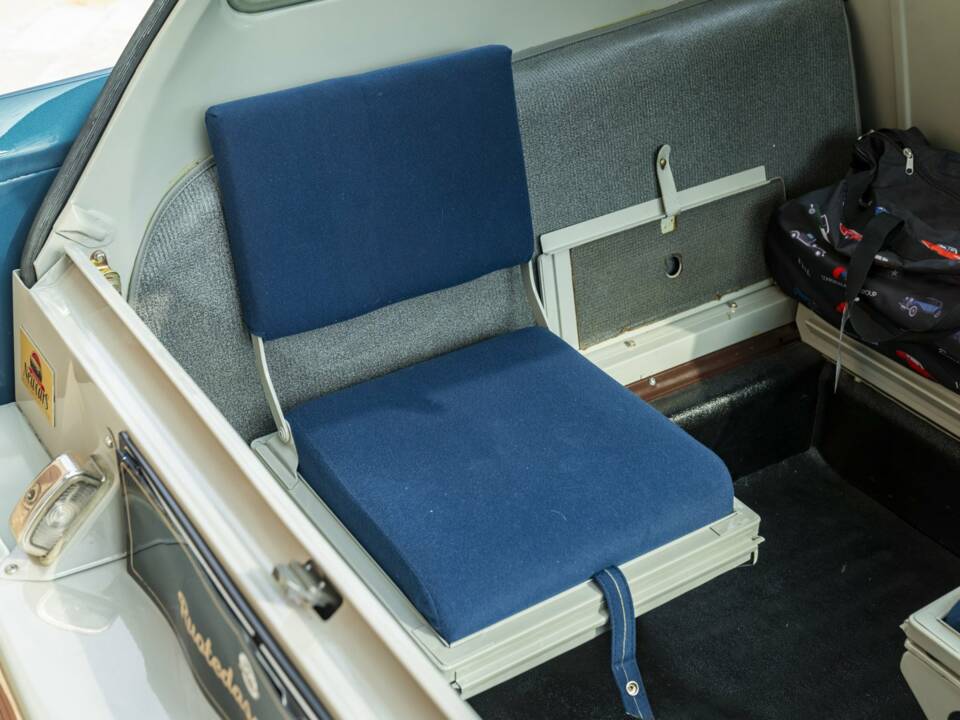 Bild 45/50 von Citroën DS 23 Break (1973)