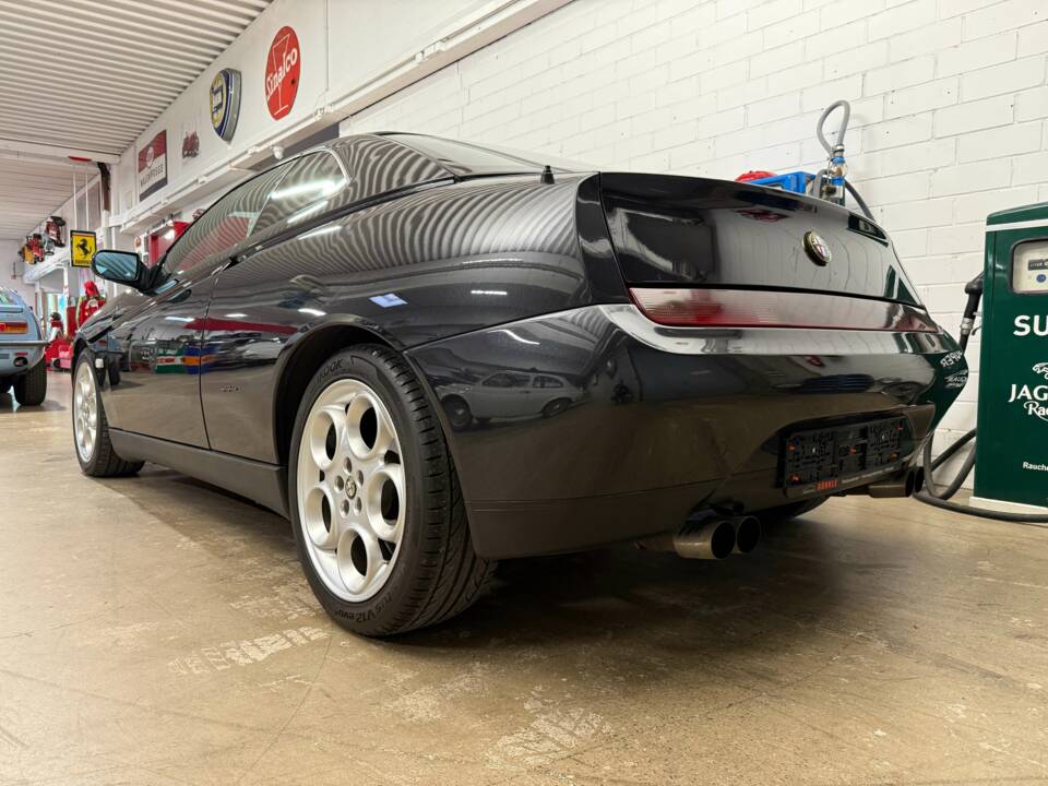Immagine 13/17 di Alfa Romeo GTV 3.0 V6 24V (1998)