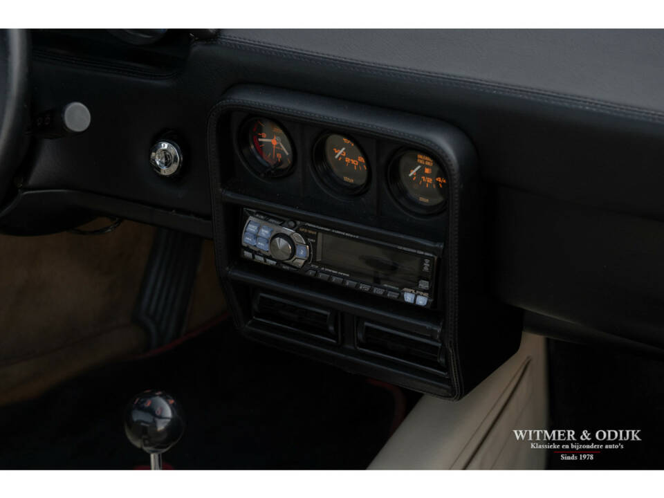 Image 19/41 de Ferrari 328 GTS (1989)