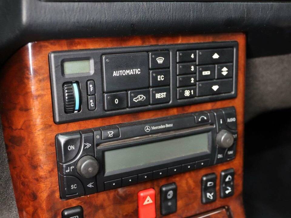 Bild 18/50 von Mercedes-Benz 500 SL (1991)