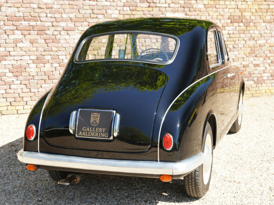 Image 10/50 of Lancia Appia C10 (1954)