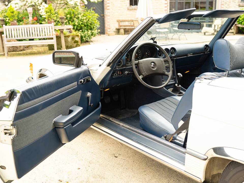 Imagen 49/86 de Mercedes-Benz 280 SL (1977)