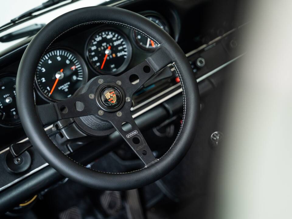 Image 9/41 de Porsche 911 2.4 E (1973)