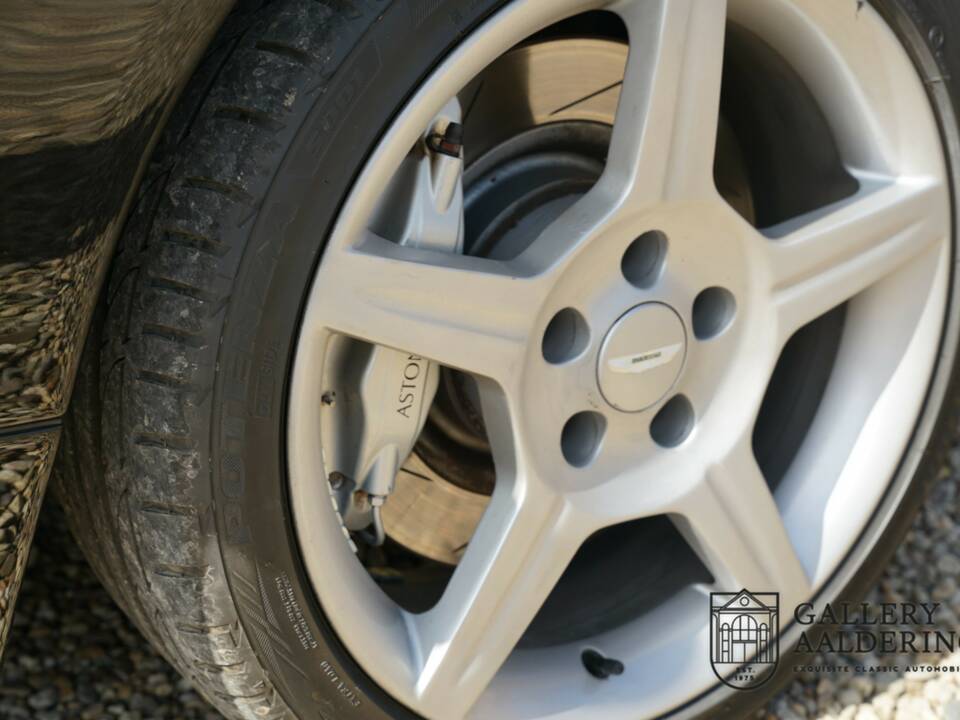 Immagine 43/50 di Aston Martin DB AR1 (2004)