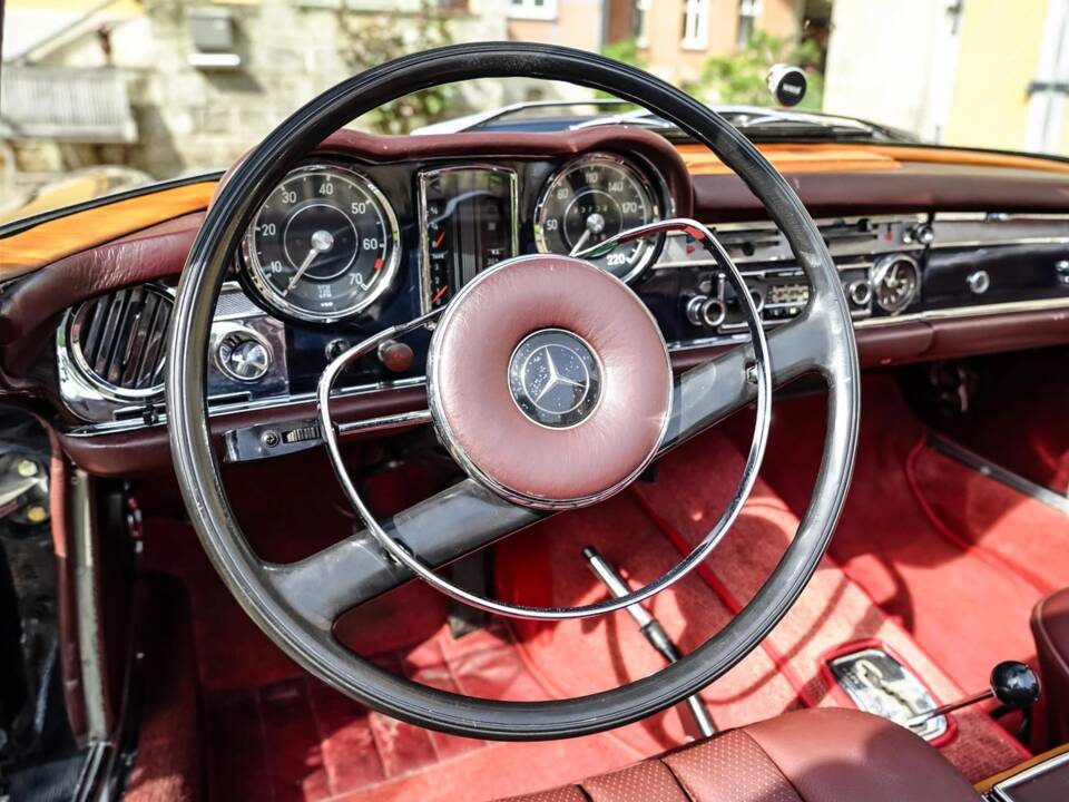 Afbeelding 8/12 van Mercedes-Benz 250 S (1967)