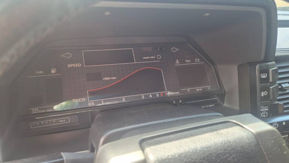 Bild 14/21 von Nissan 300 ZX (1984)