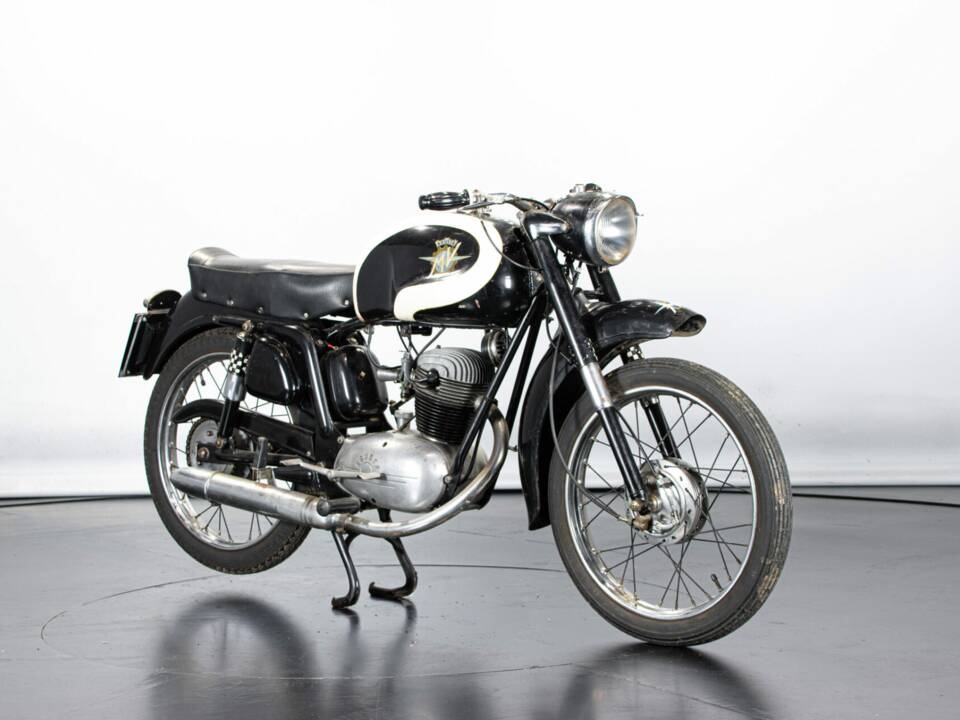 Immagine 6/50 di MV Agusta 125 TR (1958)