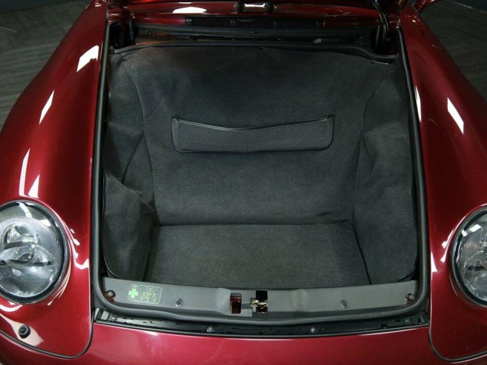 Image 38/50 de Porsche 911 Carrera 4S (1996)