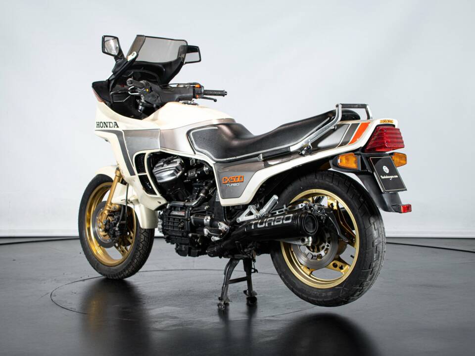 Image 8/50 of Honda CX 500 Turbo (1982)