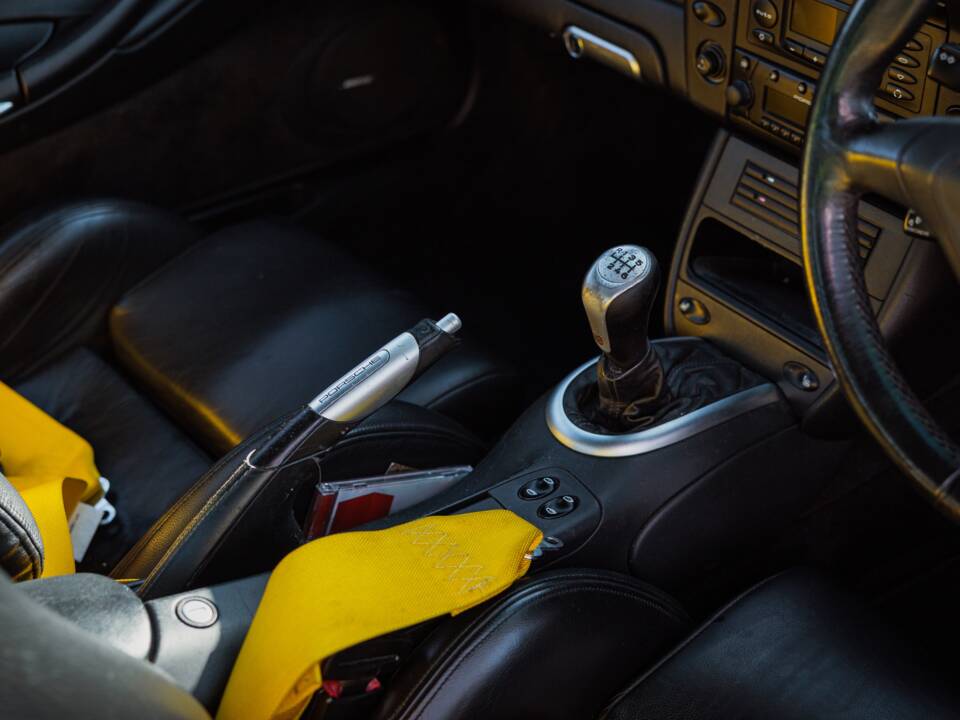 Bild 32/50 von Porsche 911 GT2 (2002)