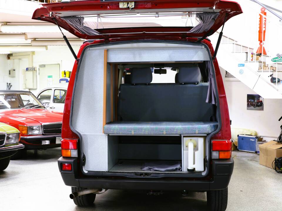 Bild 37/47 von Volkswagen T4 California 2.5 (1995)