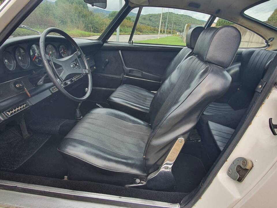 Bild 17/28 von Porsche 911 2.2 S (1971)