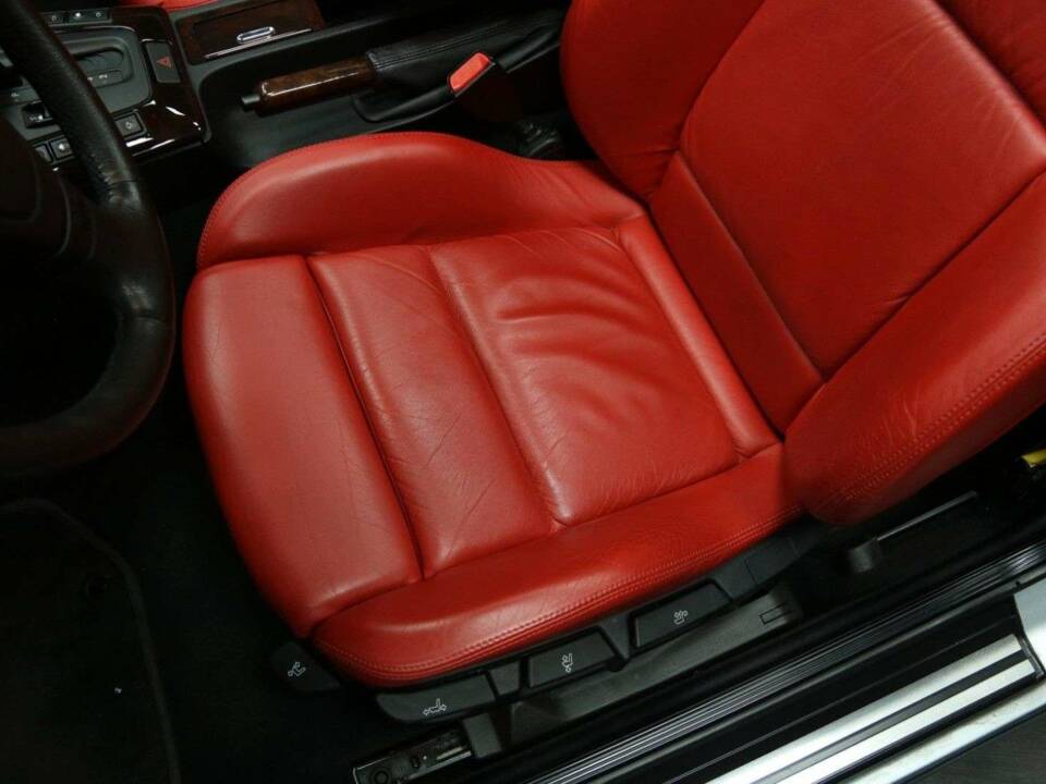 Immagine 14/50 di BMW 328i (1997)