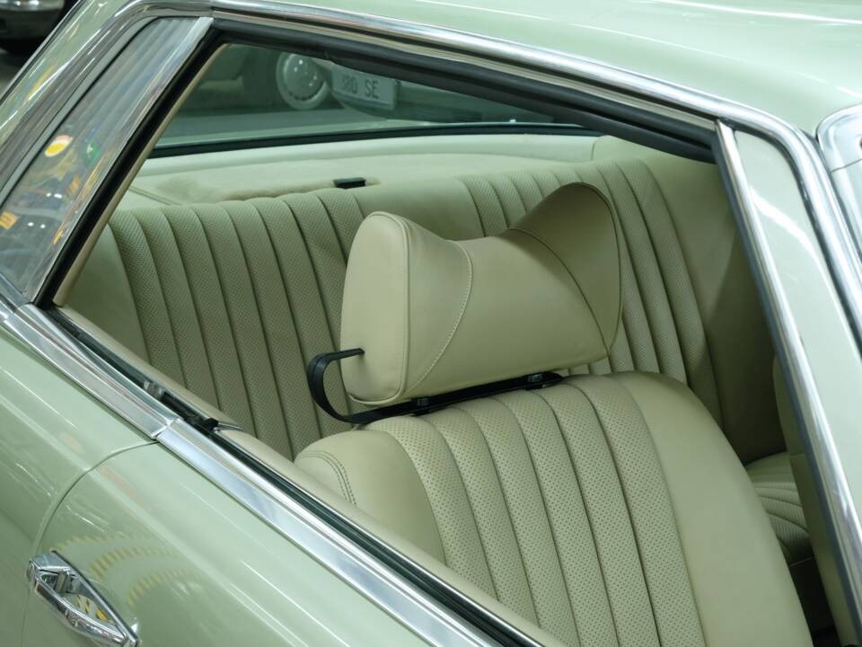 Image 19/50 de Mercedes-Benz 450 SLC 5,0 (1978)