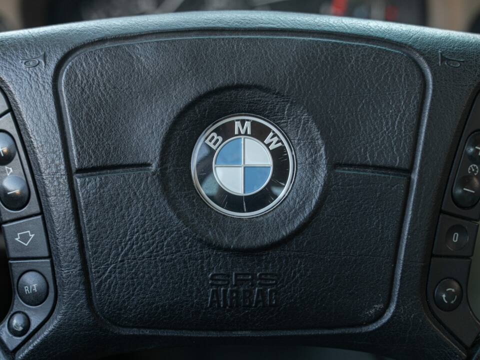 Imagen 49/50 de BMW 725tds (1997)