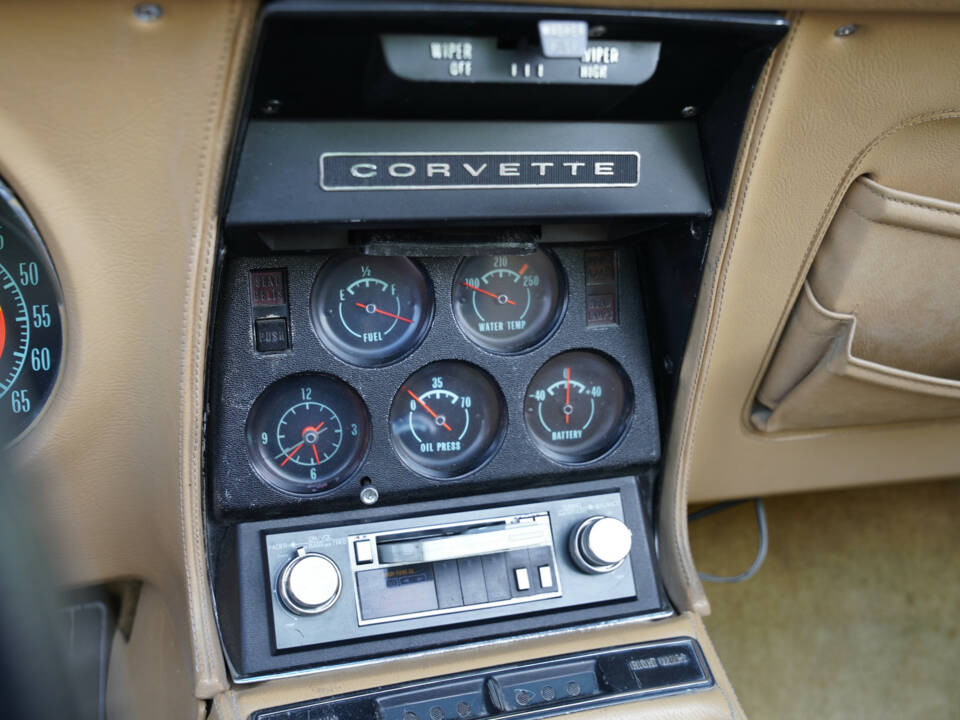 Image 18/50 of Chevrolet Corvette Stingray (1970)