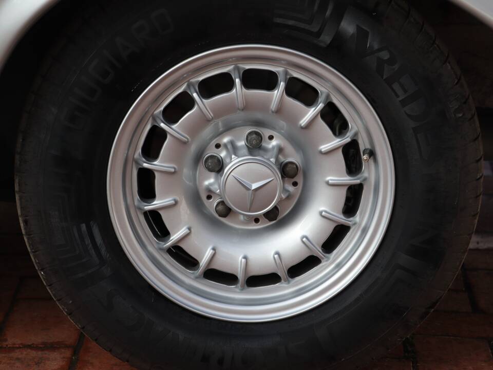 Bild 50/50 von Mercedes-Benz 280 C (1977)