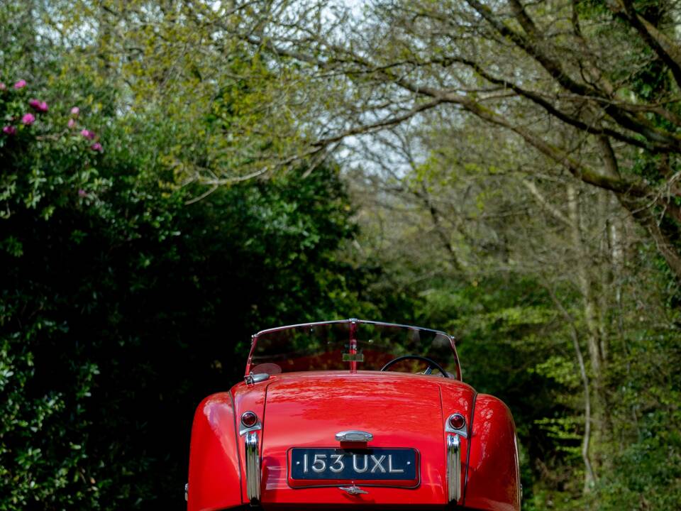 Image 47/50 of Jaguar XK 120 OTS (1950)