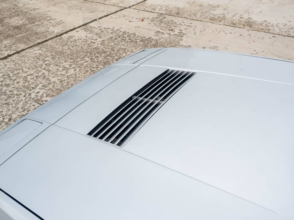 Image 18/38 of Ferrari 400i (1981)