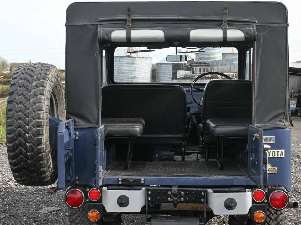 Image 39/50 de Toyota Land Cruiser FJ 40 (1970)
