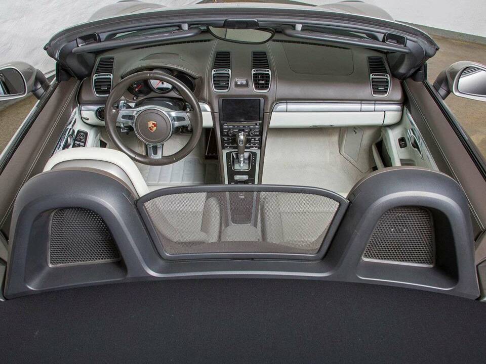Image 24/32 of Porsche Boxster S (2012)