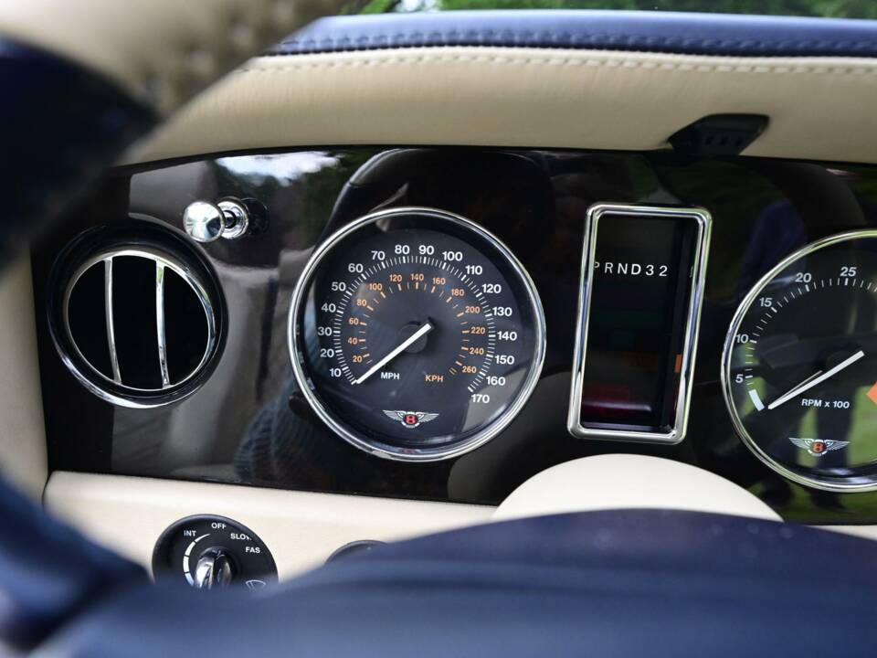 Bild 49/50 von Bentley Azure (2003)