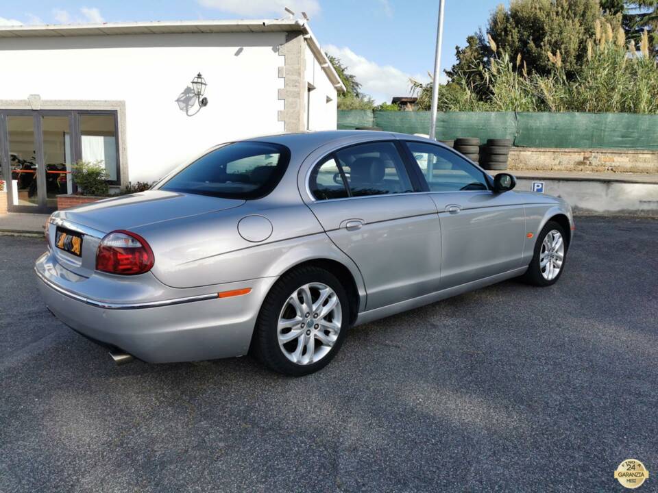 Image 2/47 de Jaguar S-Type 2.5 V6 (2005)