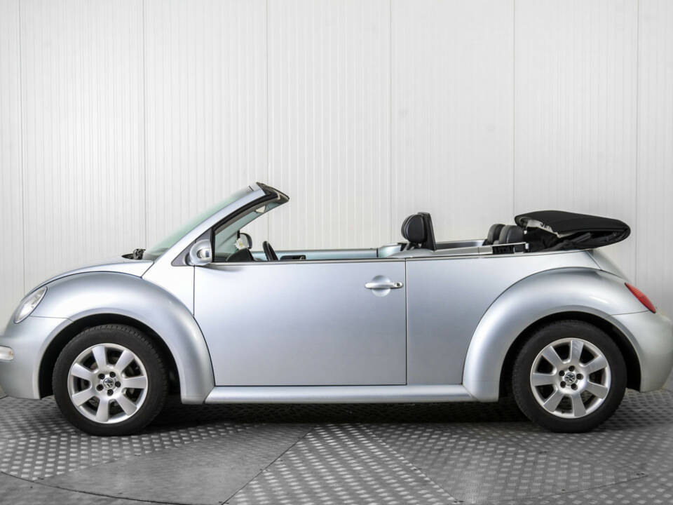 Bild 9/50 von Volkswagen New Beetle 2.0 (2003)
