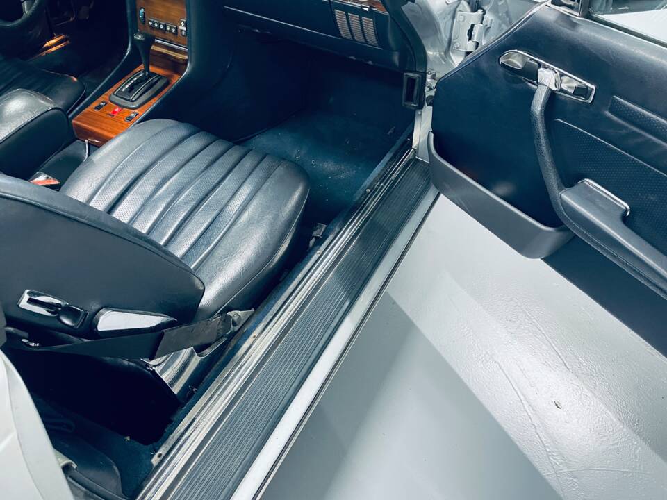 Imagen 8/24 de Mercedes-Benz 380 SL (1982)