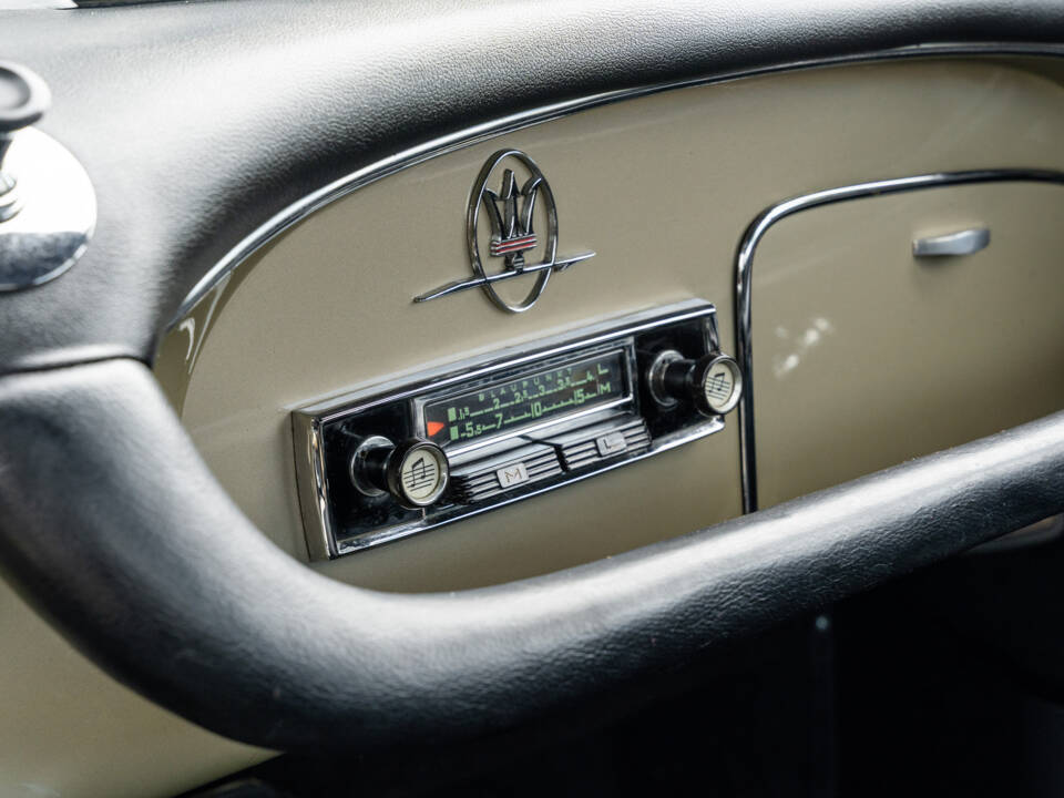 Afbeelding 43/88 van Maserati 3500 GT Touring (1960)