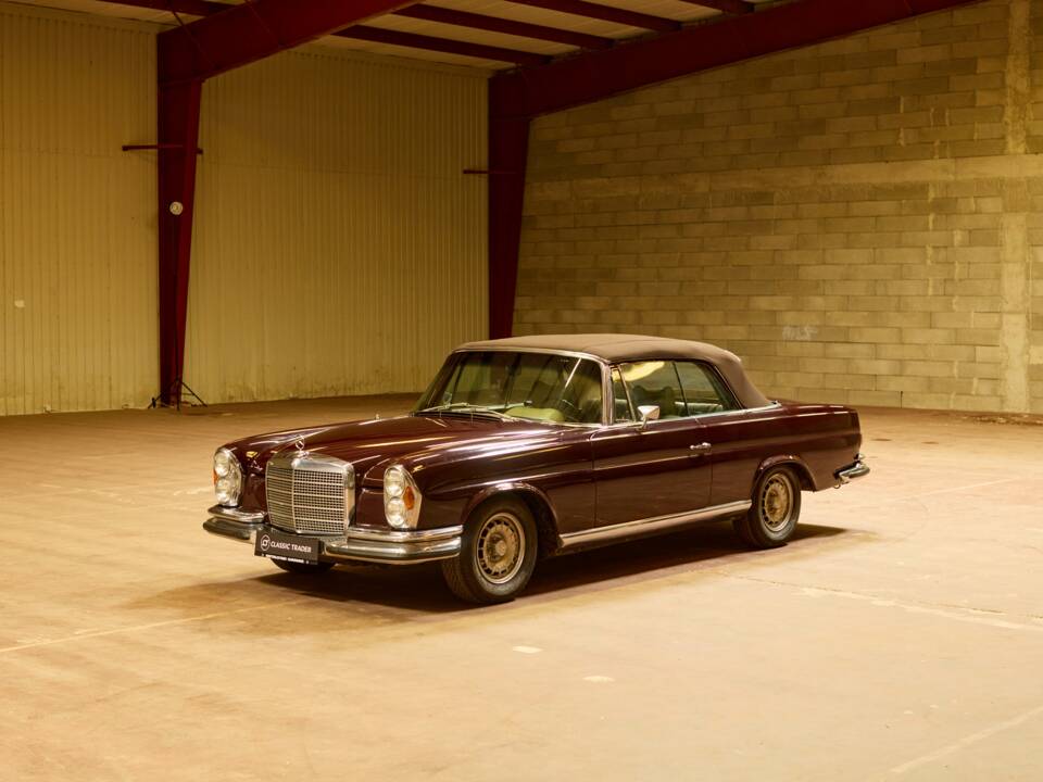 Bild 15/47 von Mercedes-Benz 280 SE (1970)
