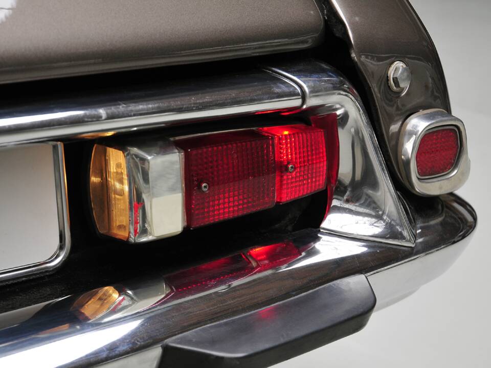 Bild 30/32 von Citroën DS 23 Pallas IE (1973)