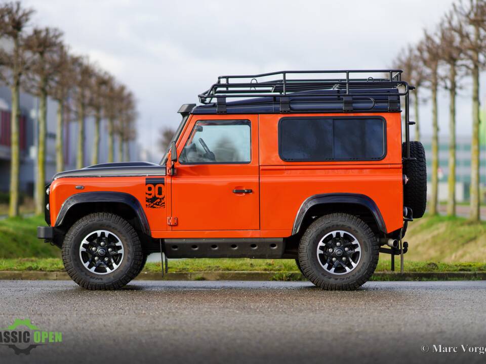 Image 3/41 of Land Rover Defender (2016)