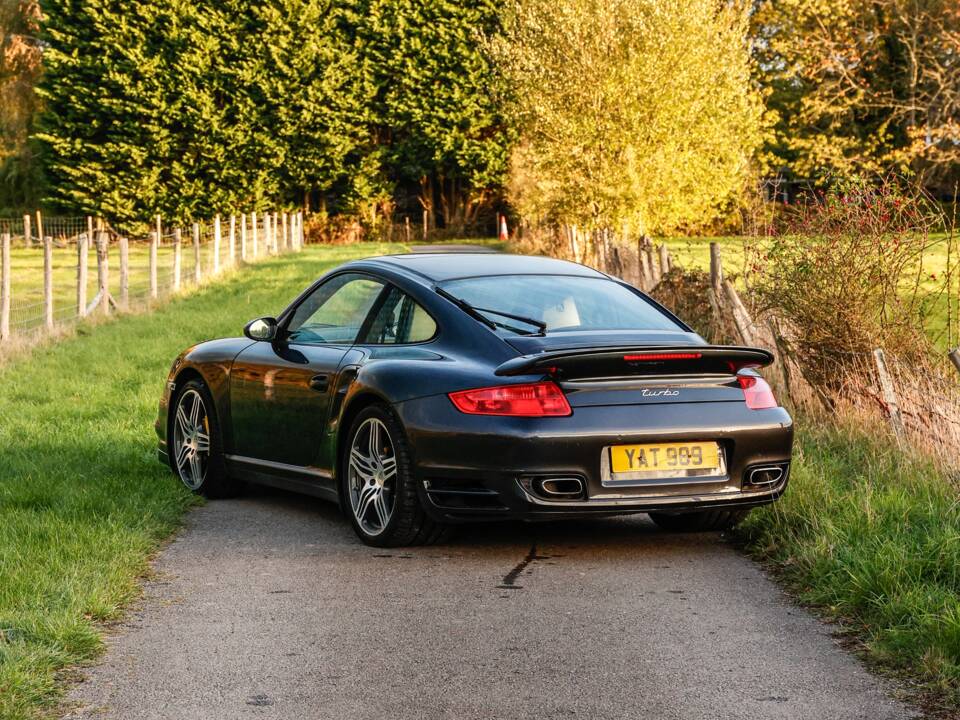 Bild 10/37 von Porsche 911 Turbo (2007)